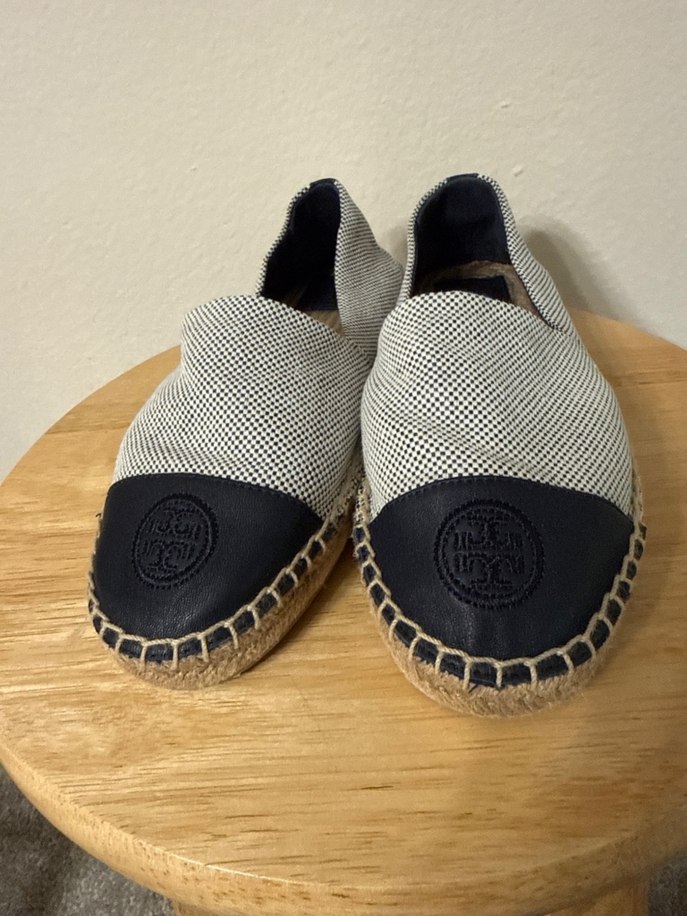 Tory burch espradille flats 9.5 - Picture 2 of 5